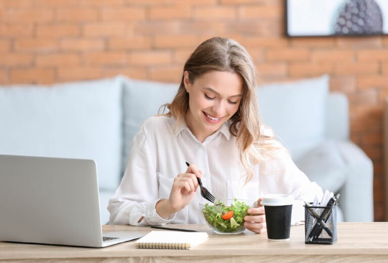 Can you eat before a CT scan?